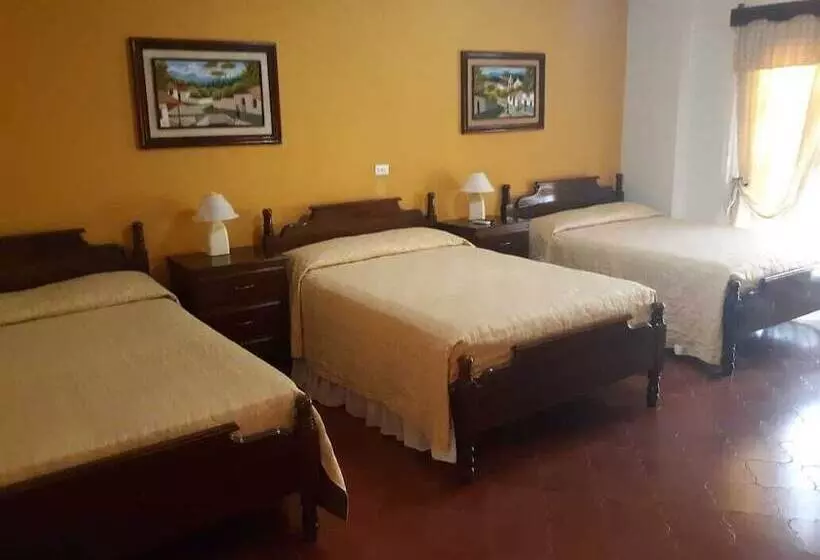 هتل Acropolis Maya