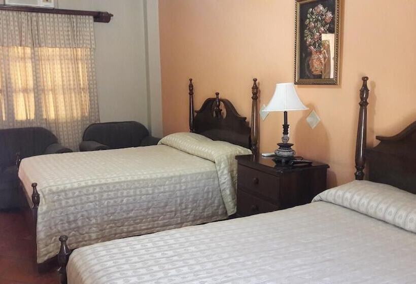 هتل Acropolis Maya