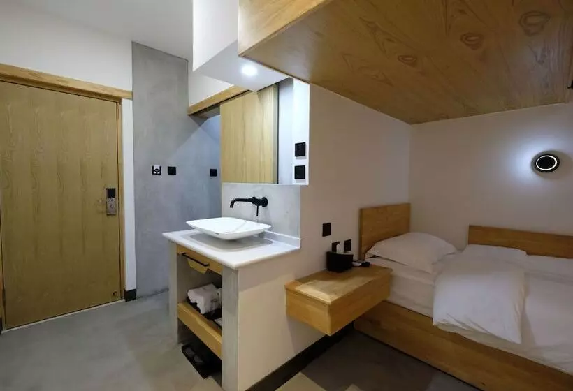 ホテル Dali Loft Travelling With Hostel