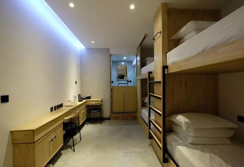 ホテル Dali Loft Travelling With Hostel