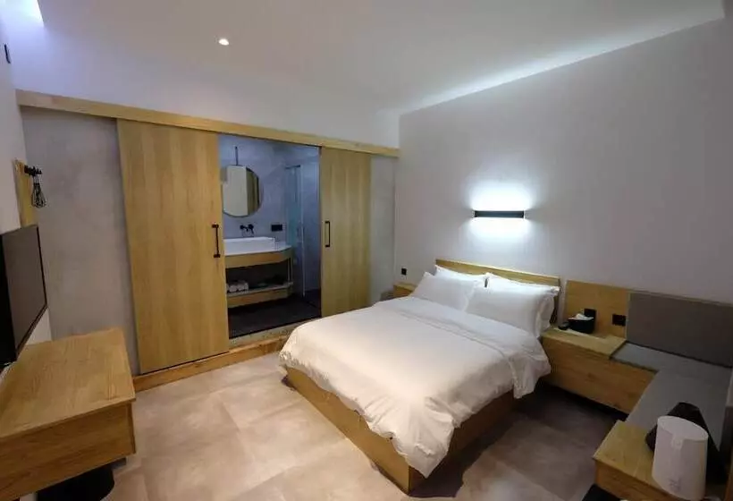 ホテル Dali Loft Travelling With Hostel