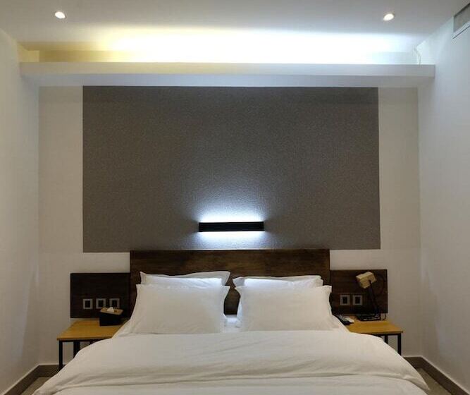 Otel Dali Loft Travelling With Hostel