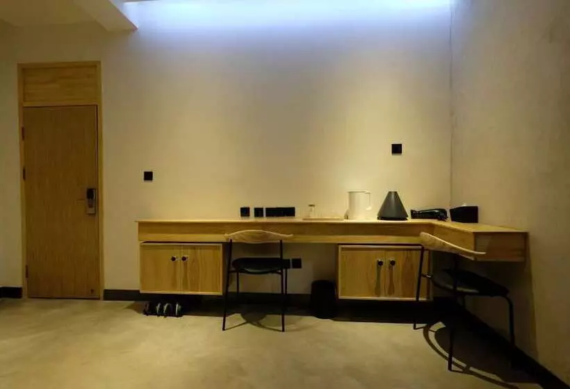 ホテル Dali Loft Travelling With Hostel