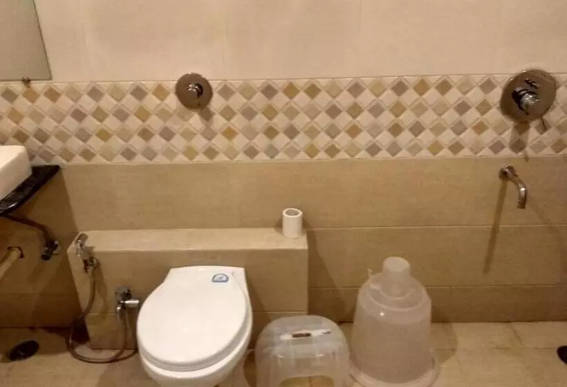 ホテル Jk Rooms 126 Parashar Legacy   Opp Railway Station