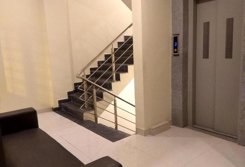 هتل Jk Rooms 126 Parashar Legacy   Opp Railway Station