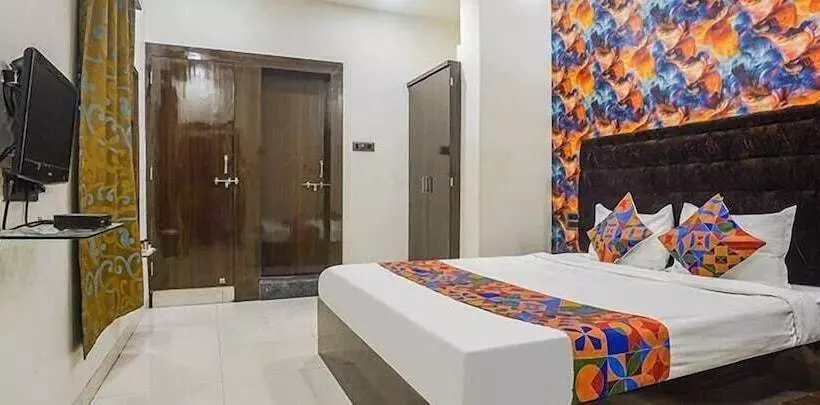 ホテル Jk Rooms 126 Parashar Legacy   Opp Railway Station