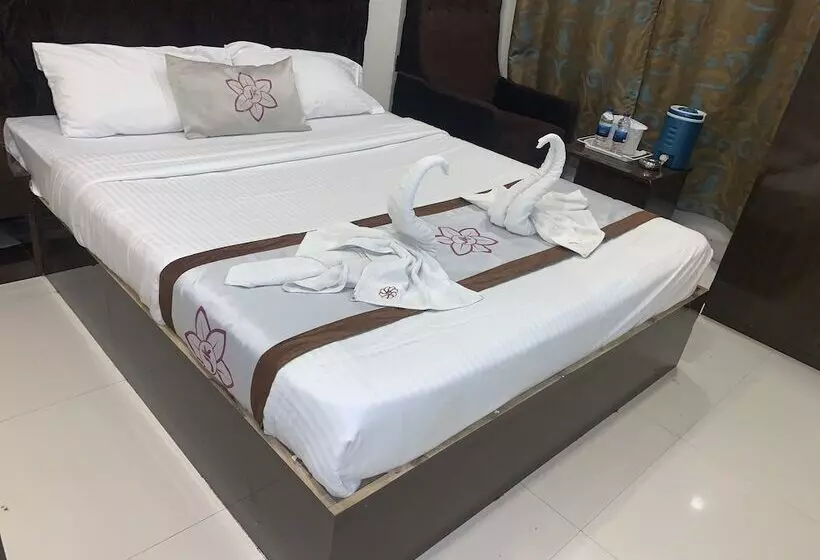 ホテル Jk Rooms 126 Parashar Legacy   Opp Railway Station