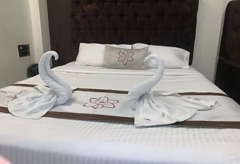 ホテル Jk Rooms 126 Parashar Legacy   Opp Railway Station