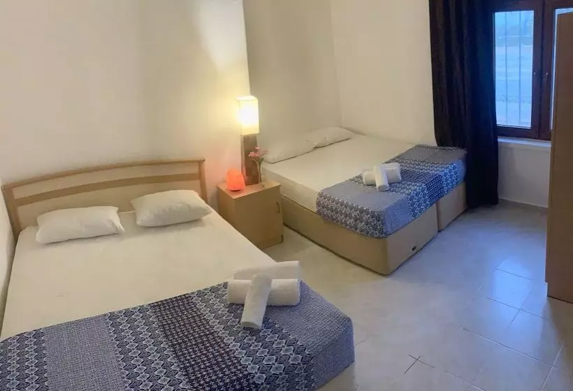 Otel Mayaluna Ecolodge