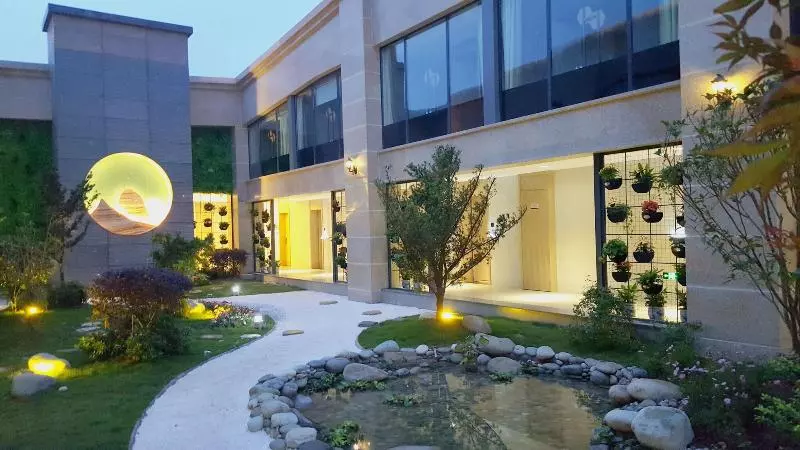 Hotelli Raofoge Resort