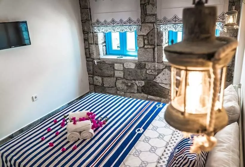 Pension  Mavi Ruzgar Alacati Hotel   Adults Only
