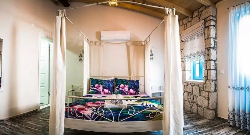 Pension  Mavi Ruzgar Alacati Hotel   Adults Only