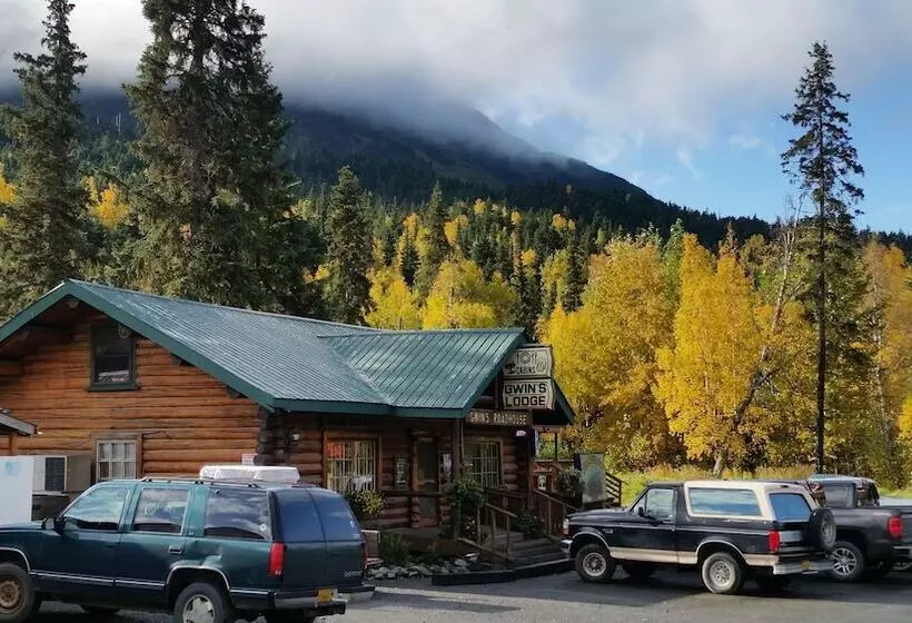 Gwin S Lodge & Roadhouse