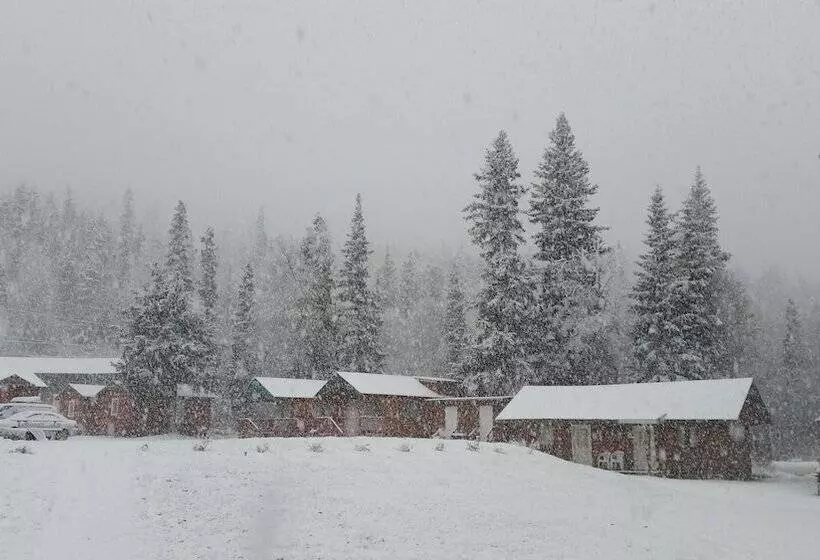 Gwin S Lodge & Roadhouse