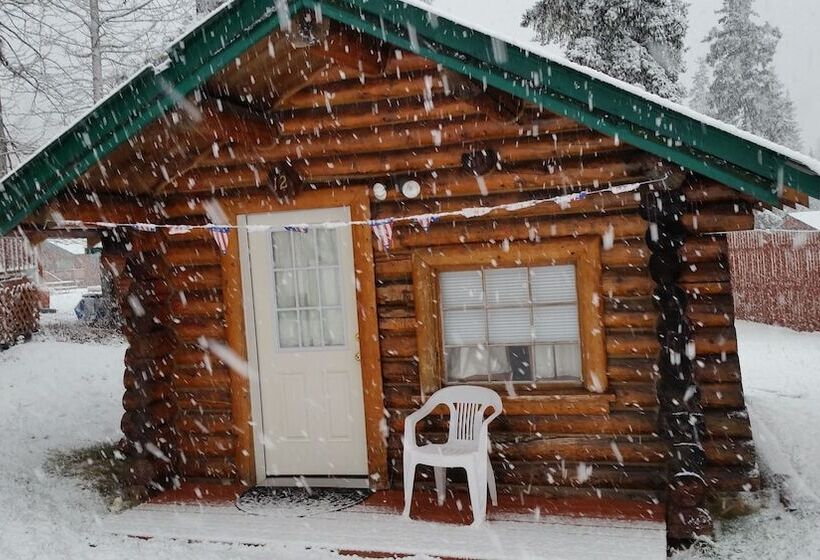 Gwin S Lodge & Roadhouse