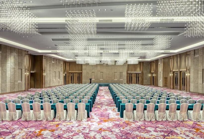 בית מלון כפרי Crowne Plaza Beihai Silver Beach, An Ihg