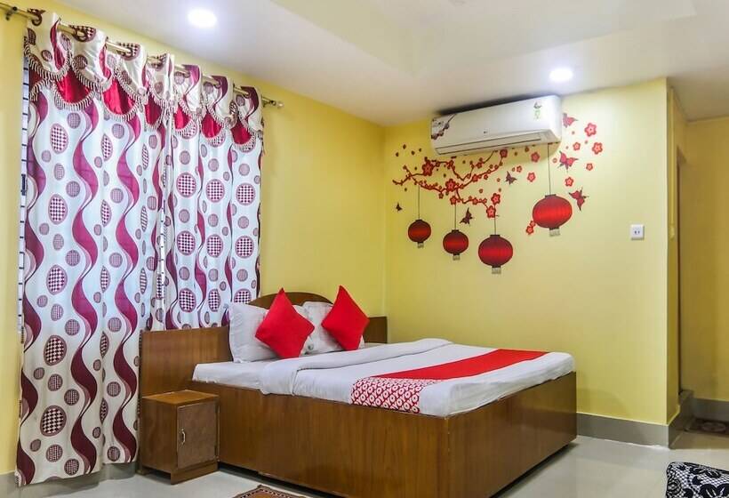 هتل Grand Silicon By Oyo Rooms