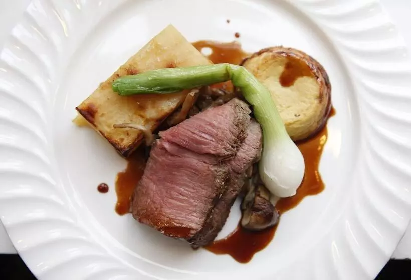 هتل Hvedholm Slots