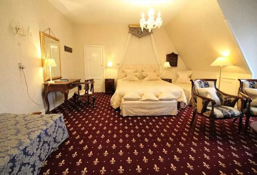 هتل Hvedholm Slots