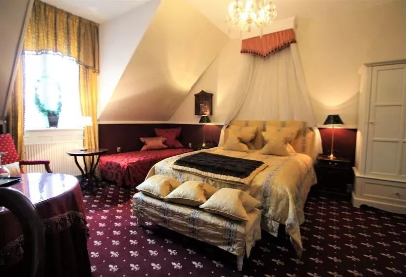 هتل Hvedholm Slots