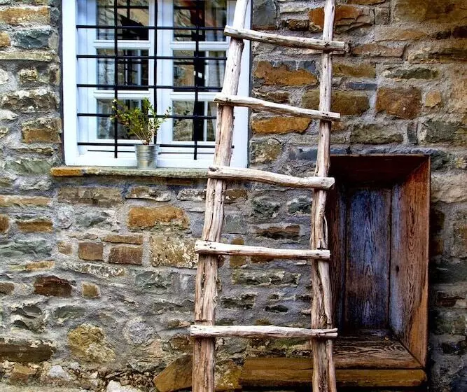 Mikro Papigo 1700 Hotel & Spa