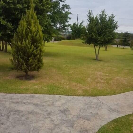 هتل Samfred Garden