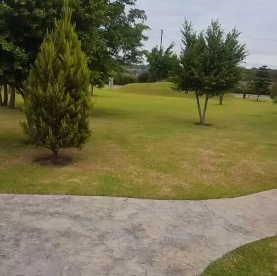 هتل Samfred Garden