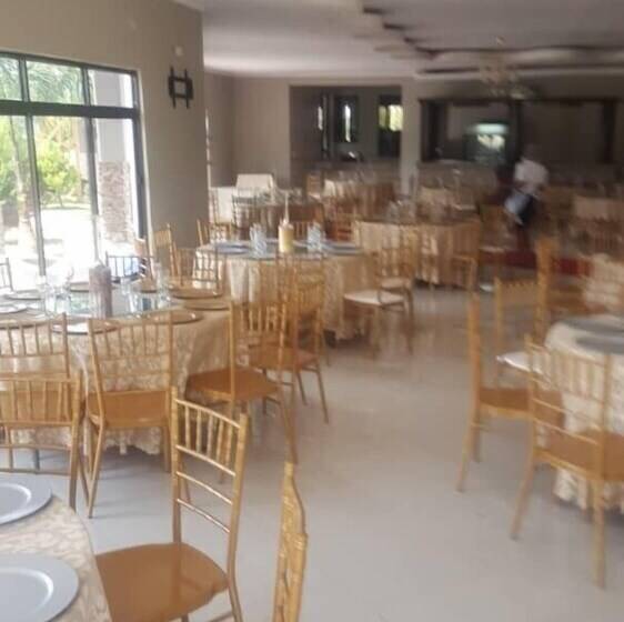 هتل Samfred Garden