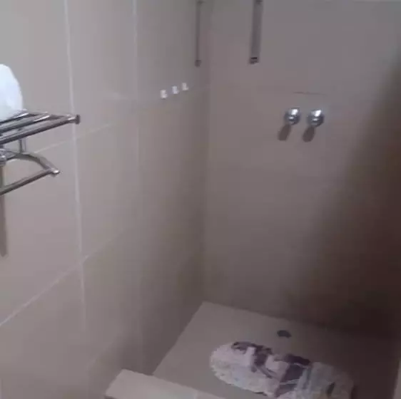 هتل Samfred Garden