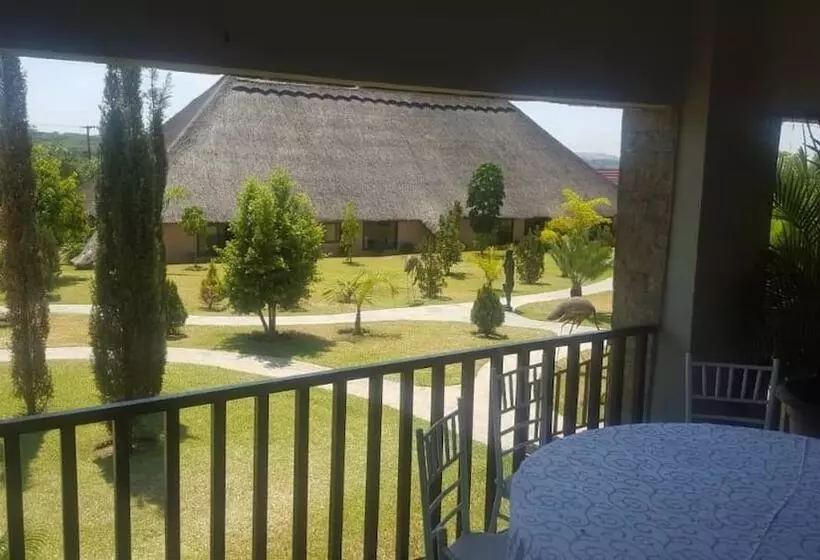 هتل Samfred Garden