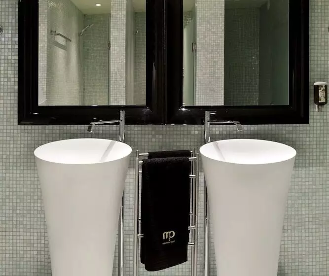 Mikro Papigo 1700 Hotel & Spa
