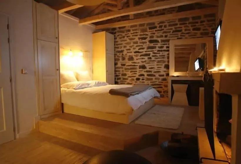 Mikro Papigo 1700 Hotel & Spa