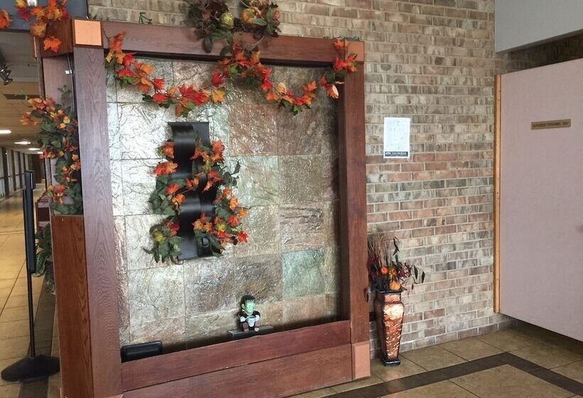 Morris Grand Hotel And Conference Center