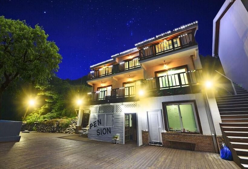 Gyeongju Green Valley Spa Pension