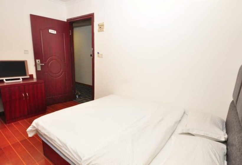 Yimi Hotel Sanyuanli Metro Station