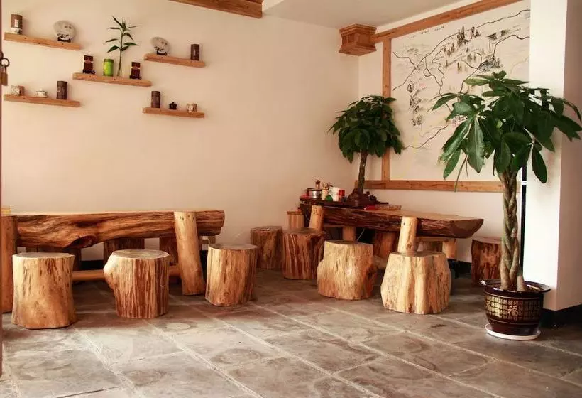 Zhangjiajie Guyong Inn