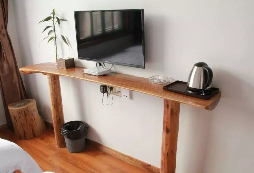 Zhangjiajie Guyong Inn