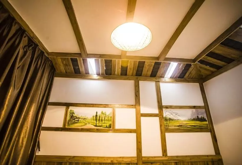 Zhangjiajie Guyong Inn