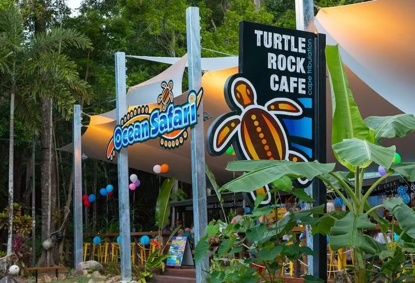 Retkeilymaja Safari Lodge