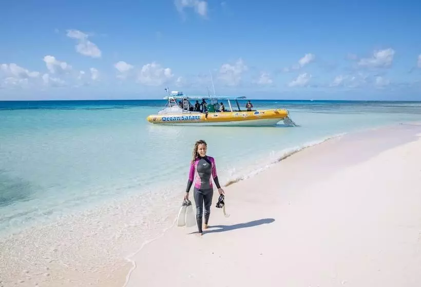 Retkeilymaja Safari Lodge