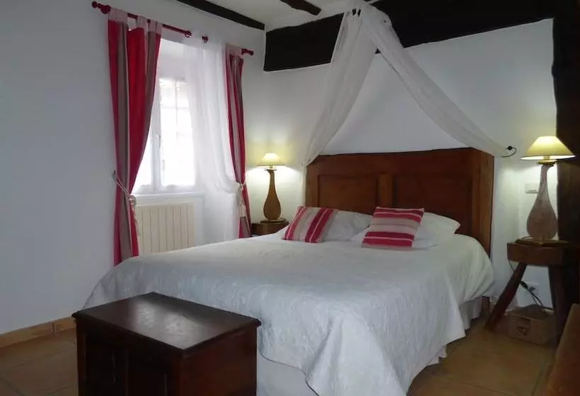 Aamiaismajoitus (B&B) Maison D Hôtes De Charme Ttakoinenborda