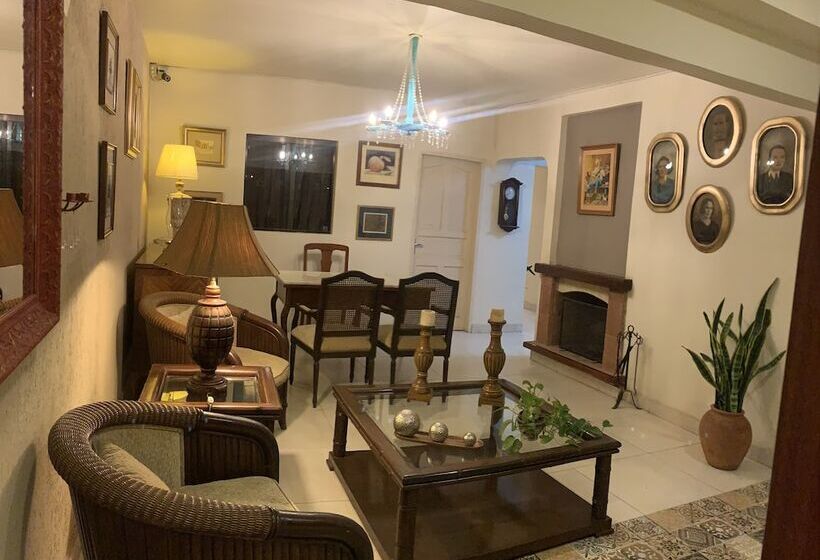 تختخواب و صبحانه Villa Fortuna Casa
