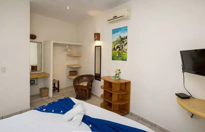 Canto Del Mar Hotel   Zihuatanejo   Suites Con Cocina