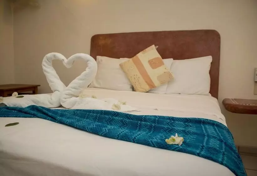 Canto Del Mar Hotel   Zihuatanejo   Suites Con Cocina