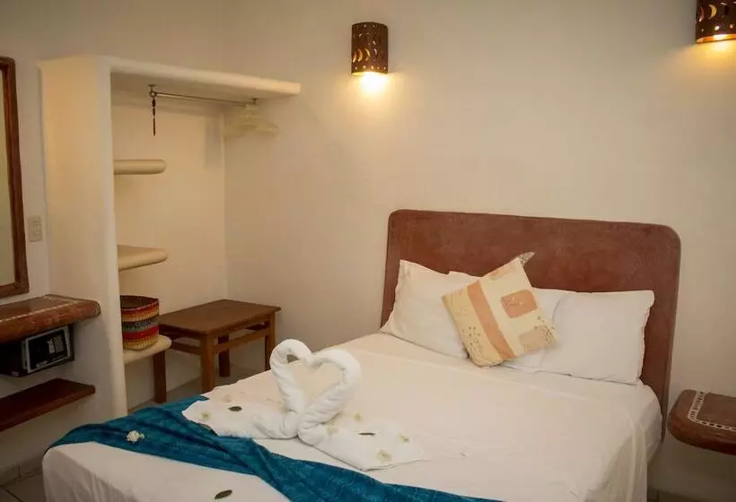 Canto Del Mar Hotel   Zihuatanejo   Suites Con Cocina