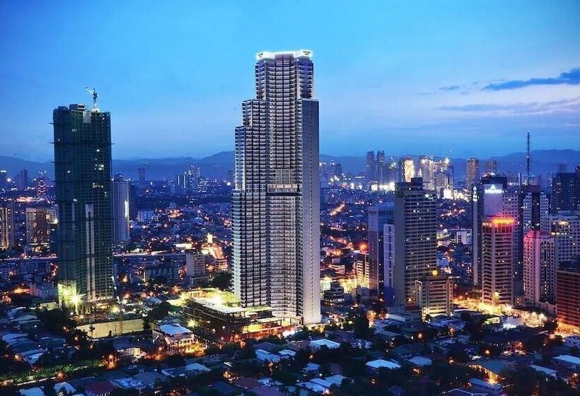 Hi Home At The Knightsbridge Residences