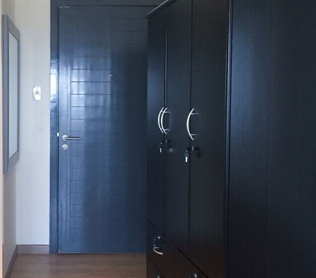 Hi Home At The Knightsbridge Residences