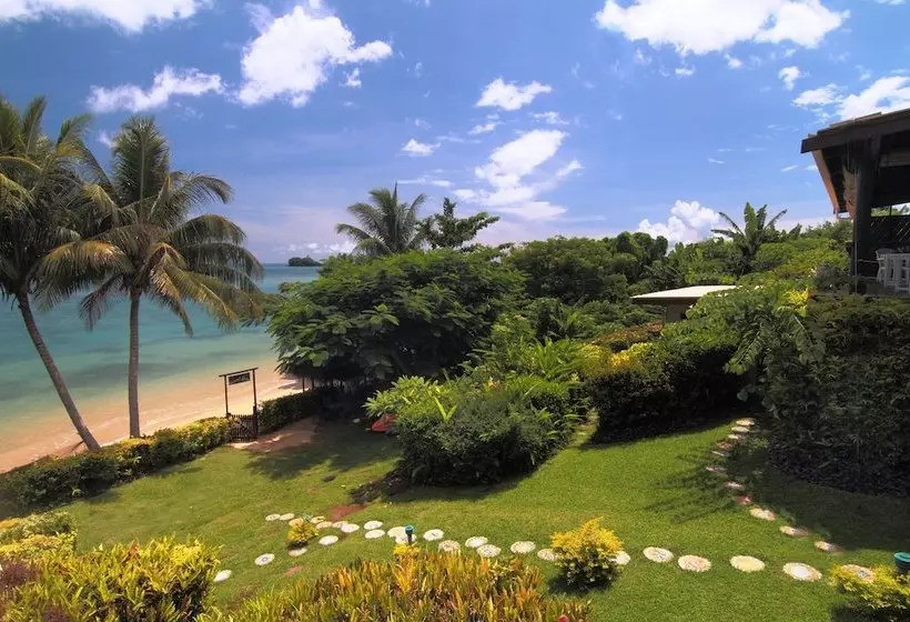 ホテル Coconut Grove Beachfront Cottages