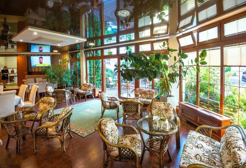 בית מלון כפרי Dworek Morski Spa & Wellness