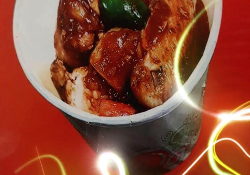 فندق Ekonumi Rooms At Benrosi Plaza